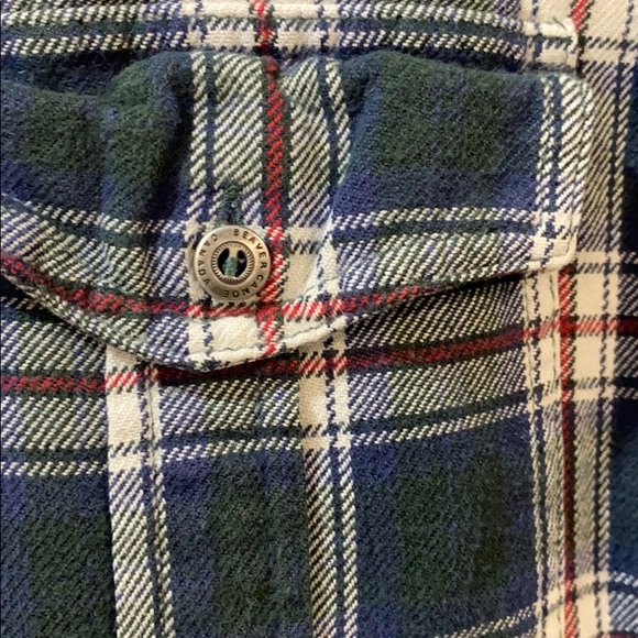 Beaver Canoe Plaid - Picture 3 of 5